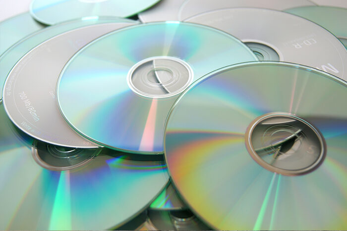 CD/DVDs
